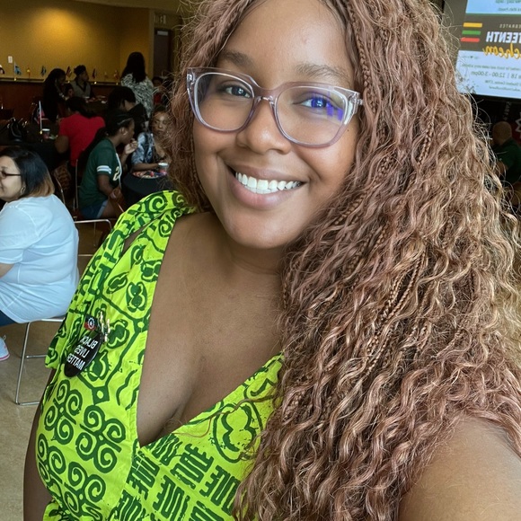 Green Patterned Dress - Picture 5 of 5